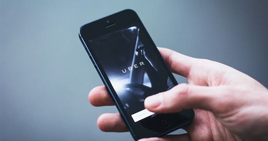 Uber arrête ses recherches sur le camion autonome