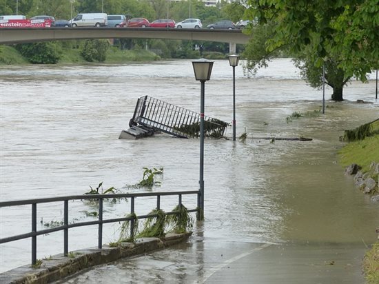 Valence dévastée par les orages : les routiers au secours des sinistrés