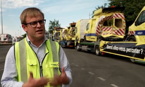 « Quand allez-vous percuter ? » : la campagne choc qui expose les fourgons détruits au péage